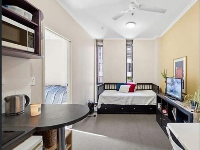 Apartment for rent in Adelaide