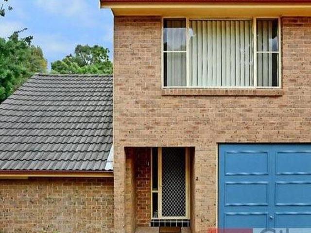Townhouse for rent in Sydney, New South Wales