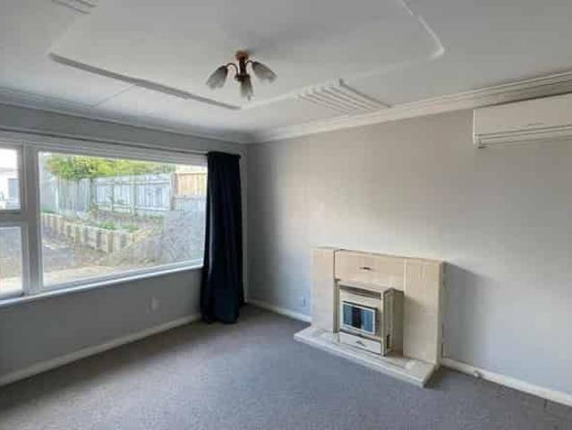 House for rent in Otakou
