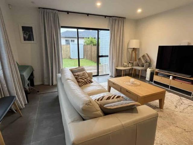 House for rent in Awhitu, Oroua County