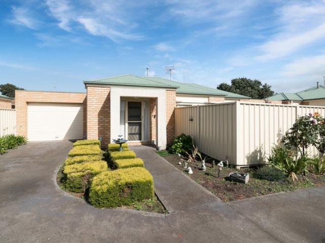 Apartment for sale in Broadford, Victoria