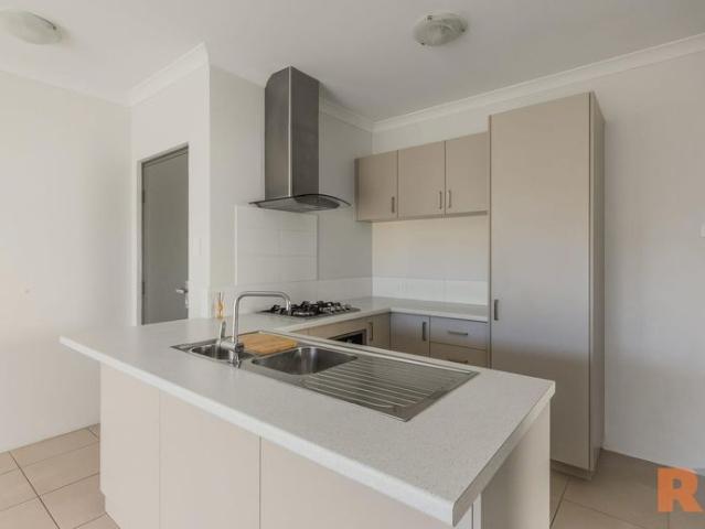 Apartment for rent in Parklands, Western Australia