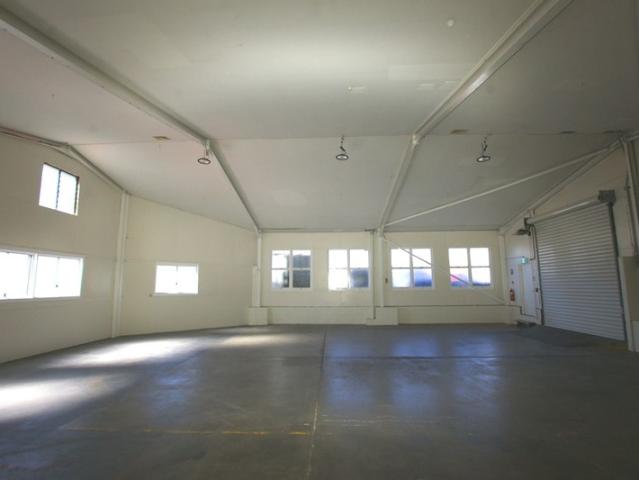 Warehouse for rent in Toombul, Queensland