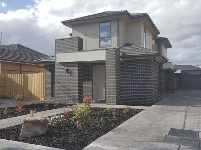 Townhouse for rent in Camerons Creek, Victoria