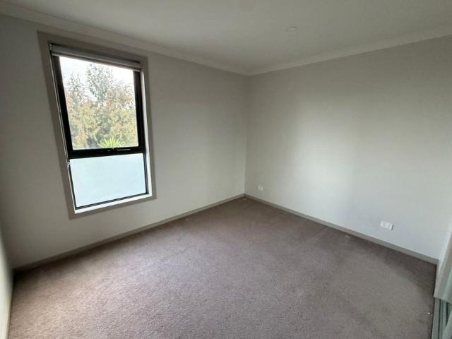 Townhouse for rent in Pascoe Vale, Melbourne