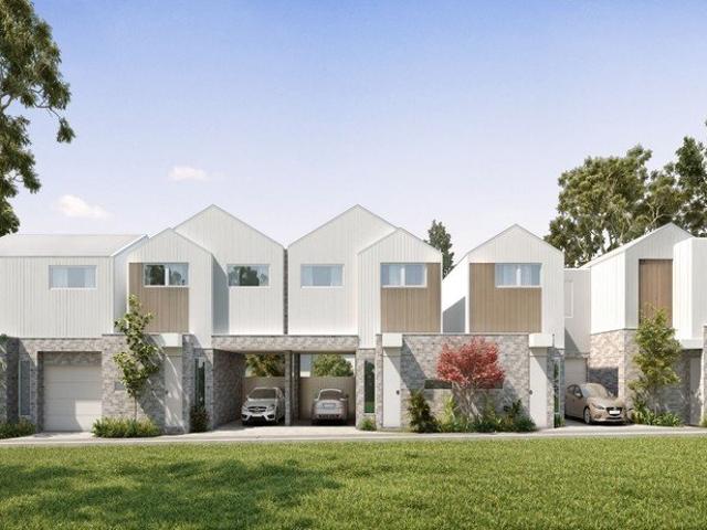 Townhouse for sale in Springvale South, Melbourne