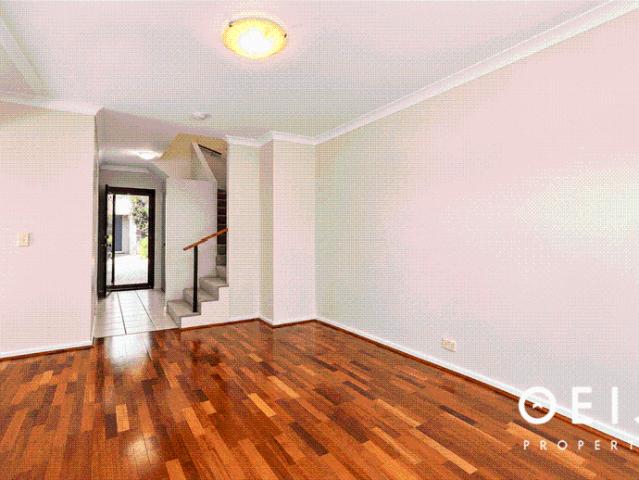 Townhouse for rent in Alfred Cove, City of Melville
