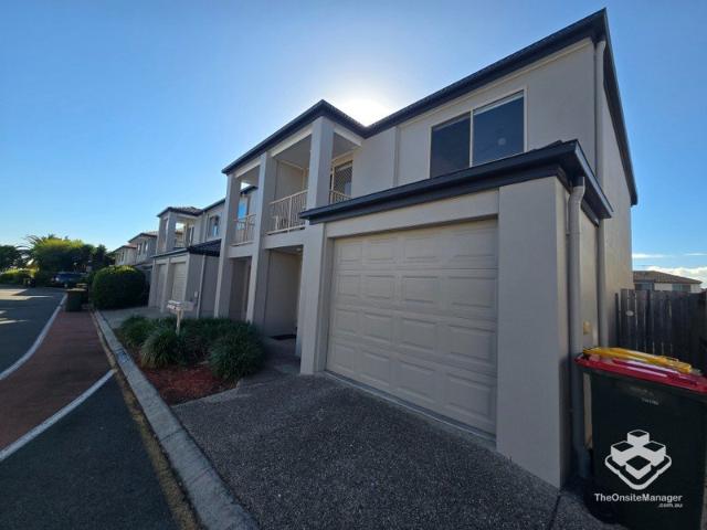 Townhouse for rent in Toombul, Queensland