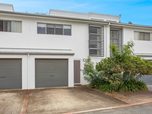 Townhouse for sale in Toombul, Queensland