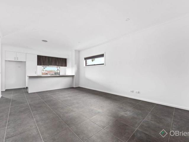 Townhouse for rent in Camerons Creek, Victoria