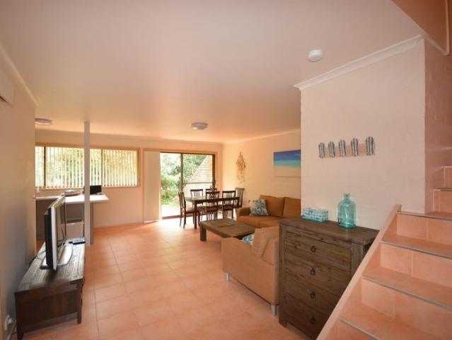 Townhouse for rent in Broulee, New South Wales
