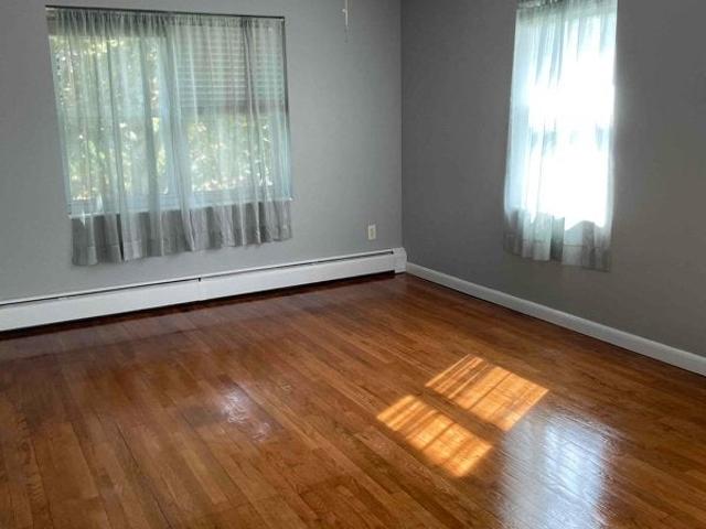 Room for rent in W Hartford, Connecticut