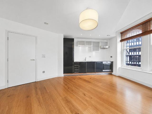 Apartment for rent in Soho, Greater London