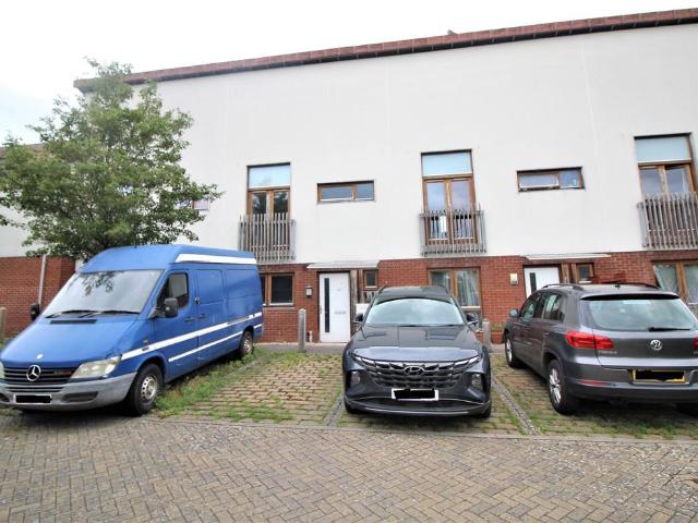 House for rent in Chippenham, Wiltshire