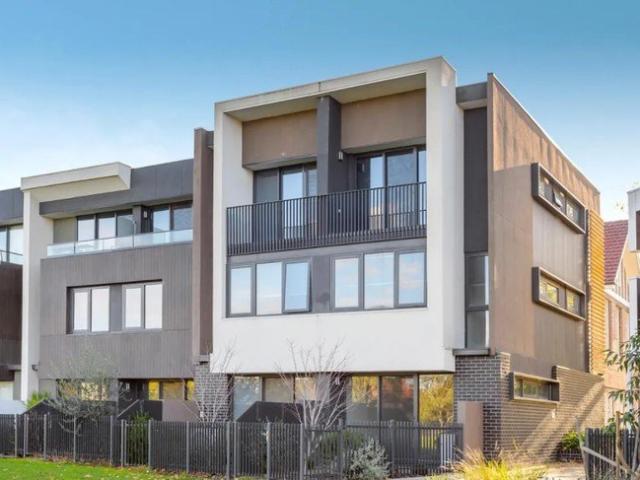 Townhouse for rent in Camerons Creek, Victoria