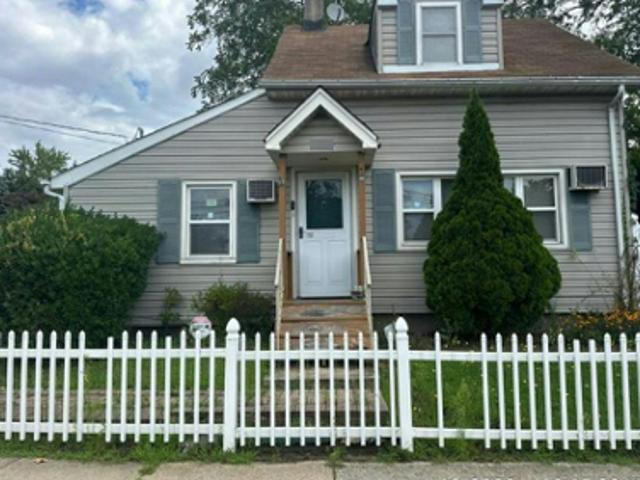 House for sale in Copiague, Town of Babylon
