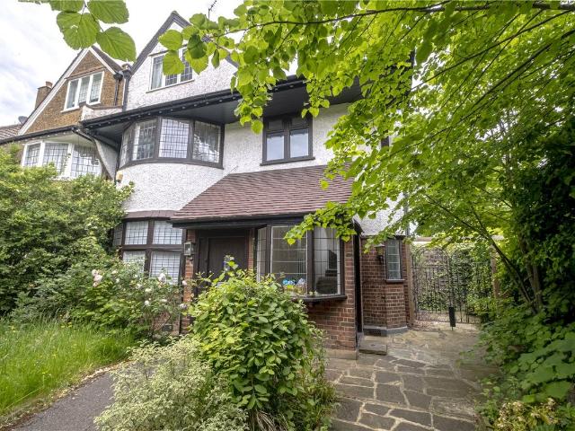 Studio for rent in Muswell Hill, Greater London
