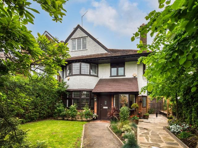 Studio for rent in Muswell Hill, Greater London