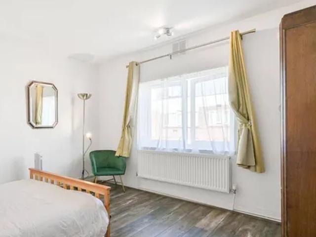 Apartment for rent in Mill Hill, Greater London