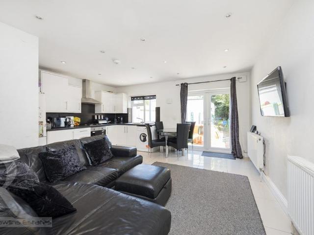 Apartment for rent in Hendon, Greater London