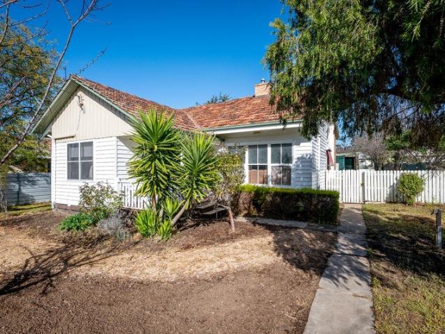 House for sale in St Arnaud, Victoria