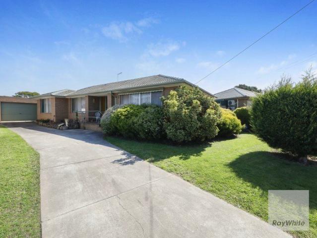 House for sale in Gladstone Park, Melbourne