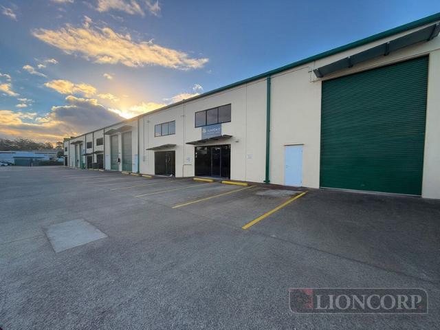 Warehouse for rent in Toombul, Queensland