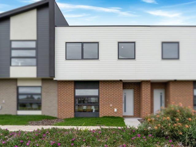 Townhouse for sale in Camerons Creek, Victoria