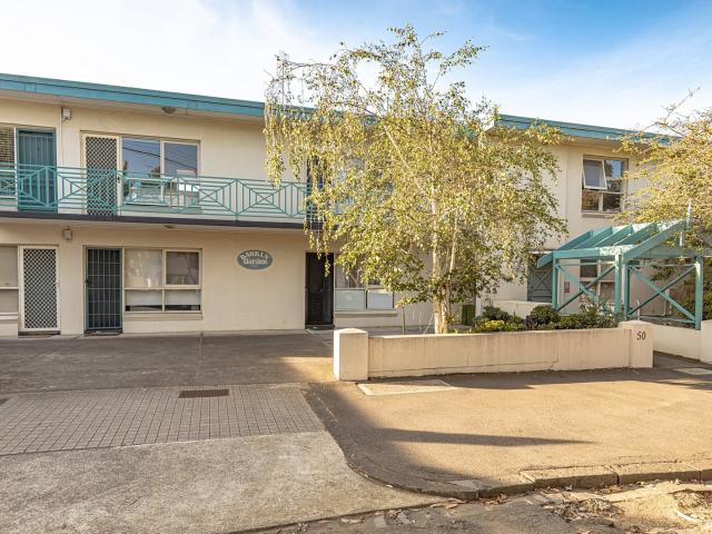 Apartment for rent in Carlton