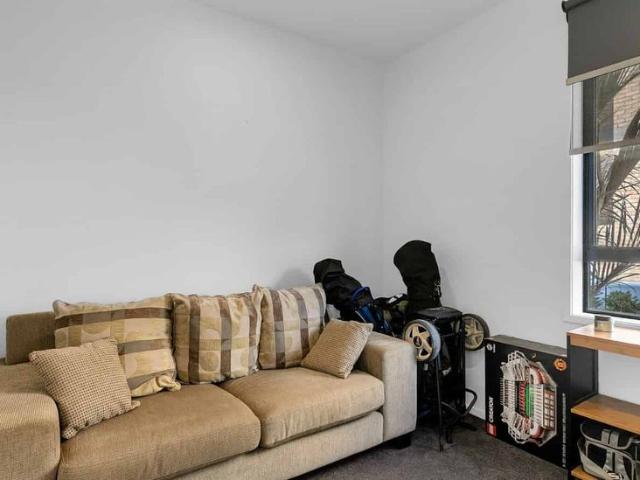Apartment for rent in Limeburners Bay, Upper Harbour
