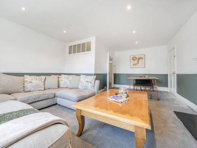 Apartment for rent in Dulcote, Bath And North East Somerset