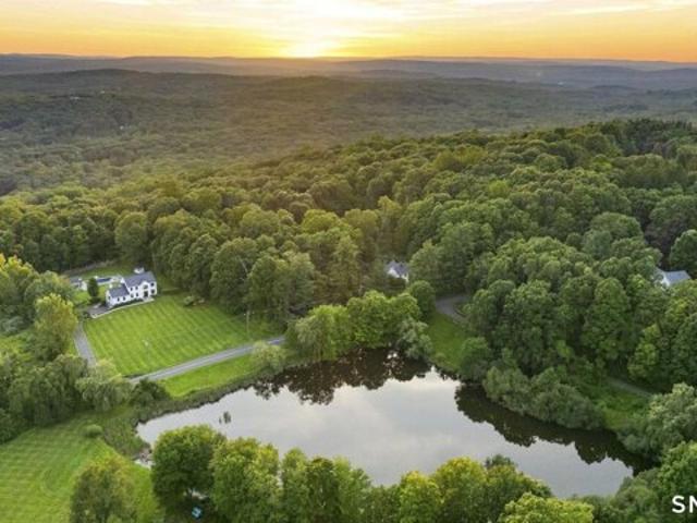 House for sale in Newtown, Western Connecticut Planning Region