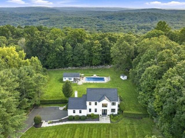 House for sale in Newtown, Western Connecticut Planning Region
