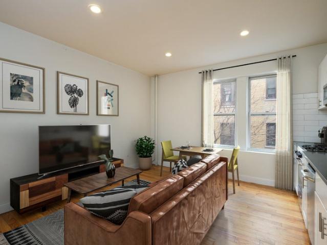 Room for rent in Arverne, New York