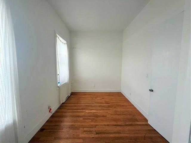 Room for rent in Arverne, New York