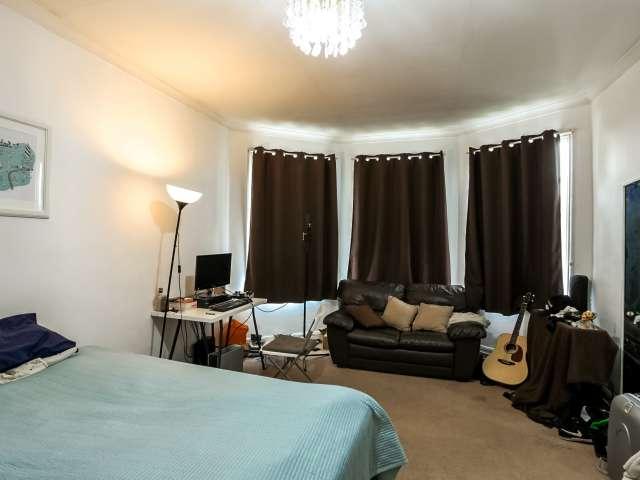 Room for rent in London Borough of Hounslow, Greater London