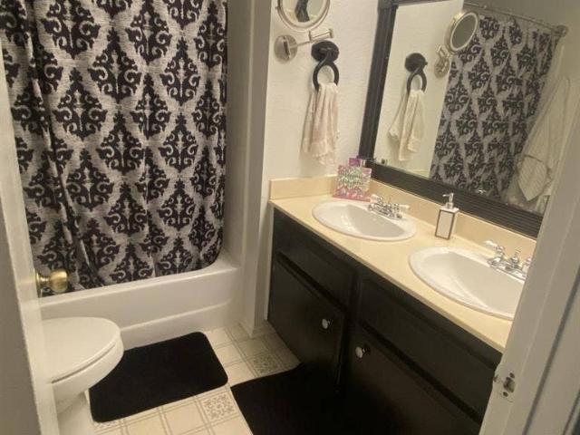 Room for rent in Moreno Valley, California