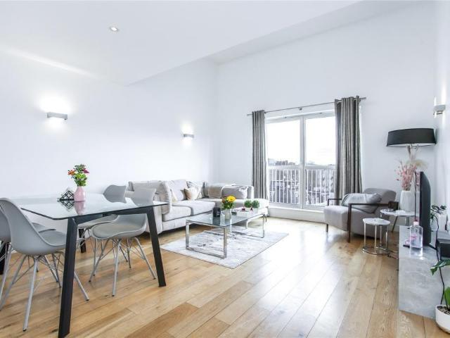 House for rent in Saint Giles, Bloomsbury