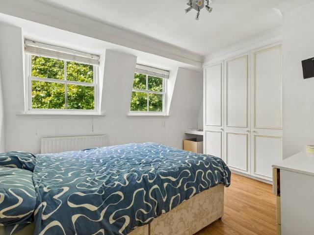 Apartment for rent in Saint Giles, Bloomsbury