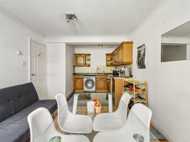 Apartment for rent in Saint Giles, Bloomsbury