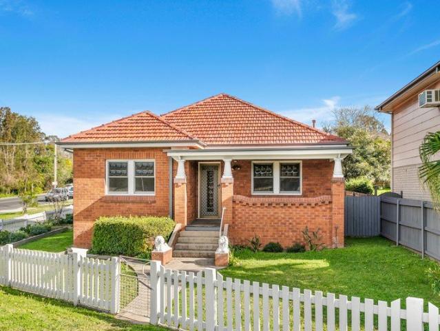 House for rent in Figtree, Wollongong City Council