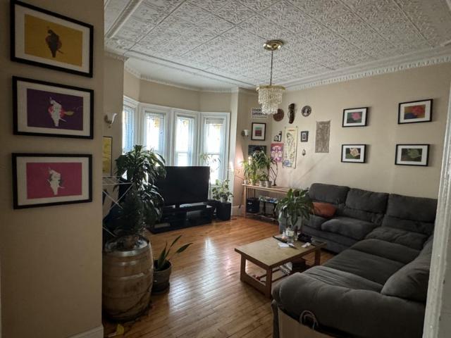 Room for rent in East Somerville, Somerville