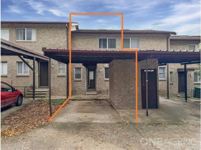 Townhouse for sale in Goulburn