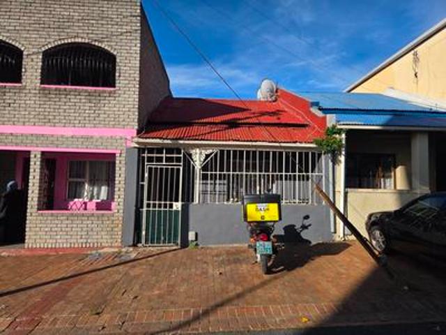 House for sale in Cape Town, Western Cape
