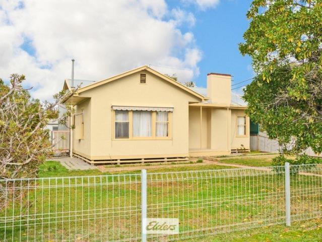 House for sale in Wentworth, Wentworth Shire Council