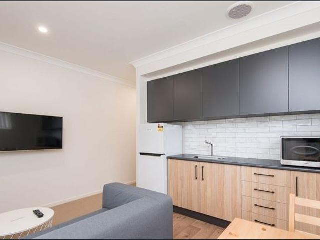 Granny Flat for rent in Toombul, Queensland