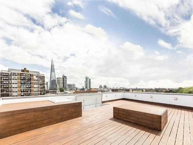 Apartment for rent in The Borough, Greater London