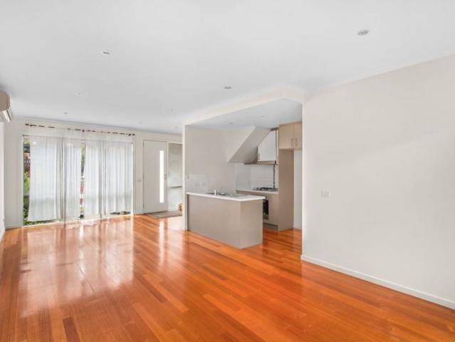 Townhouse for rent in Camerons Creek, Victoria