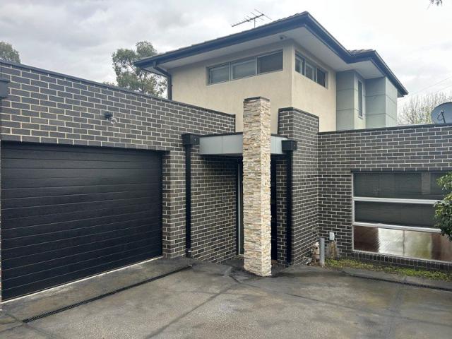Townhouse for rent in Camerons Creek, Victoria