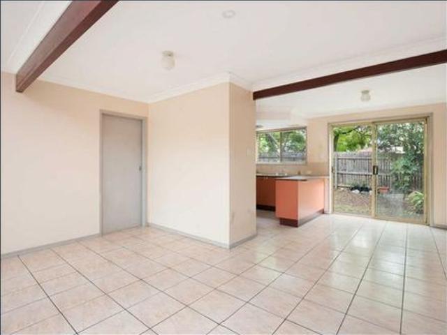 Townhouse for rent in Toombul, Queensland